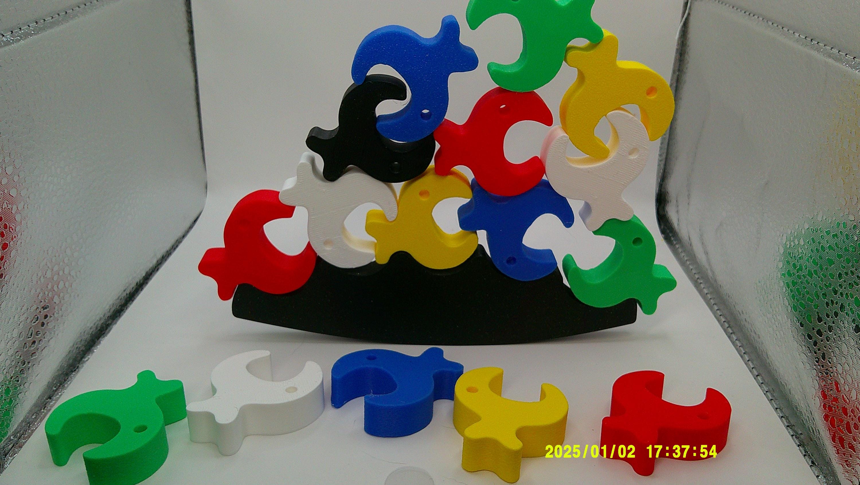 3D Printed Piranha Stack ’n’ Balance Toy