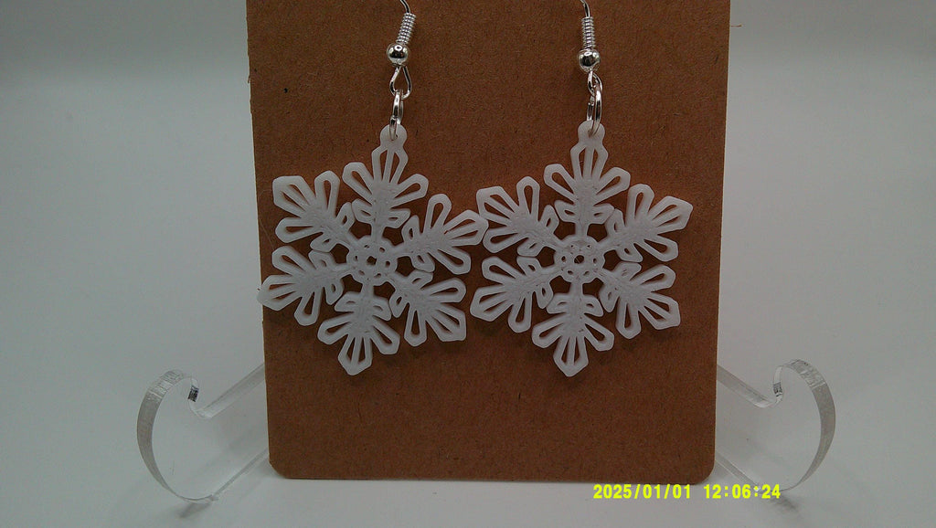 Holiday Snowflake Earrings – 3D Printed Seasonal Style