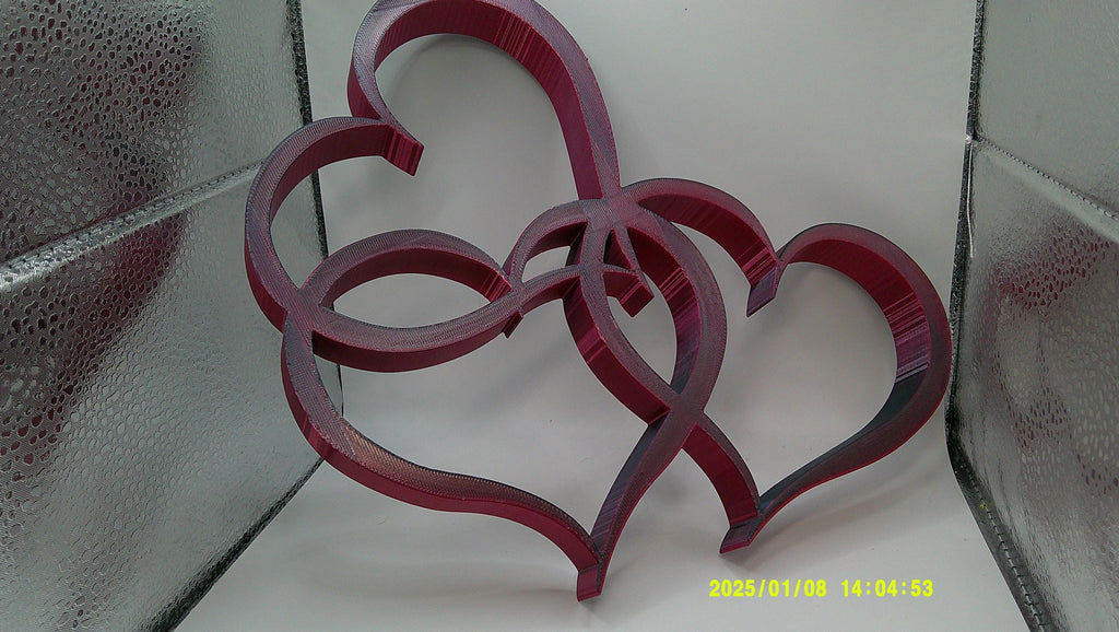 Forever Connected – 3‑Heart 3D Printed Decor