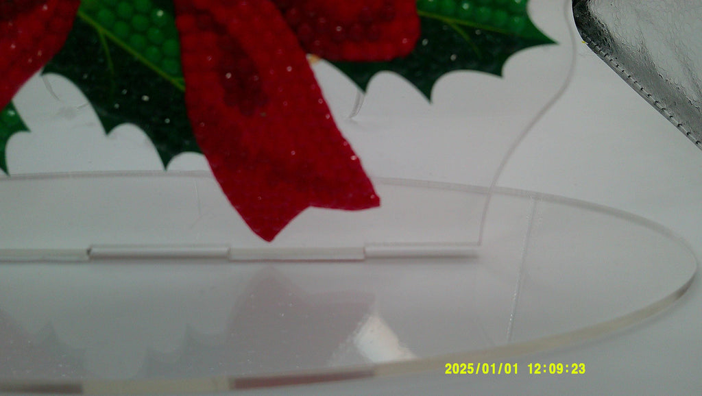 Peppermint Holly Wreath Diamond Art Decoration