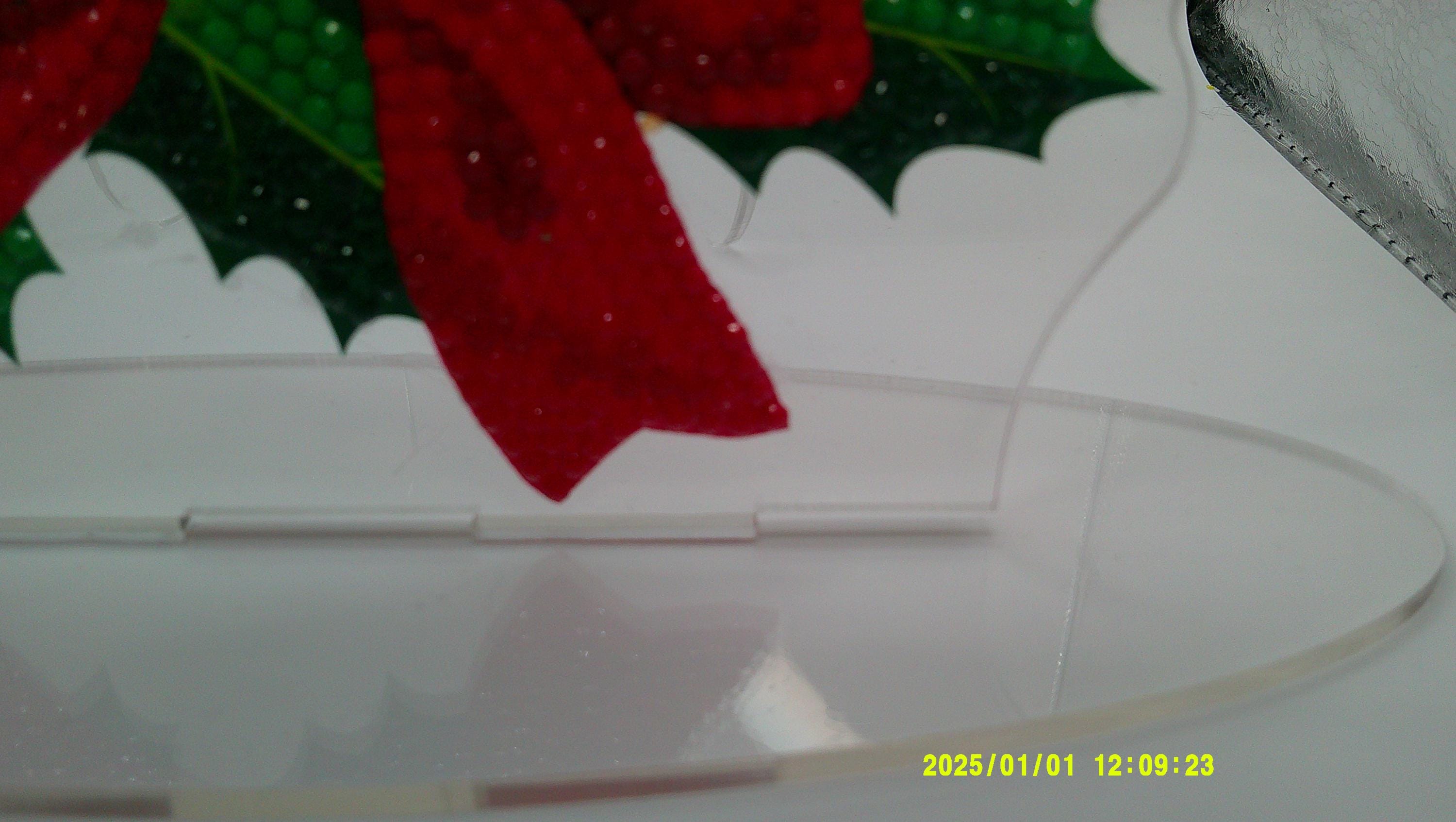 Peppermint Holly Wreath Diamond Art Decoration