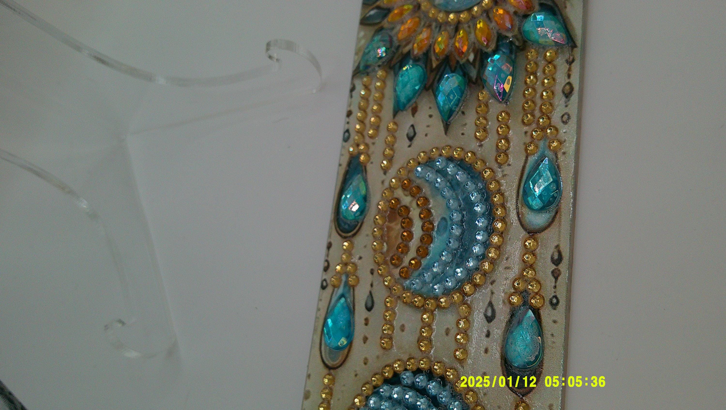 Floral & Circle Pattern Rhinestone Plaque | Artistic Gem Decor