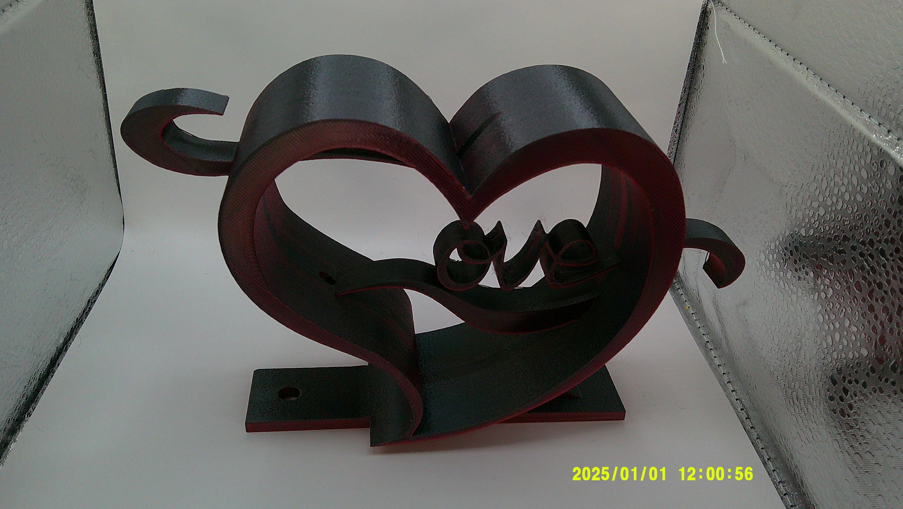 3D Printed Love Heart Sculpture – Modern Art Flower Holder