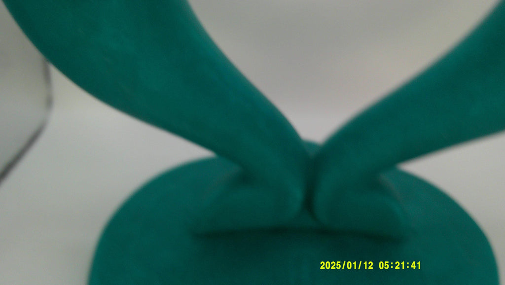 Dolphin Couple Heart Statue | Sea‑Themed Love Décor