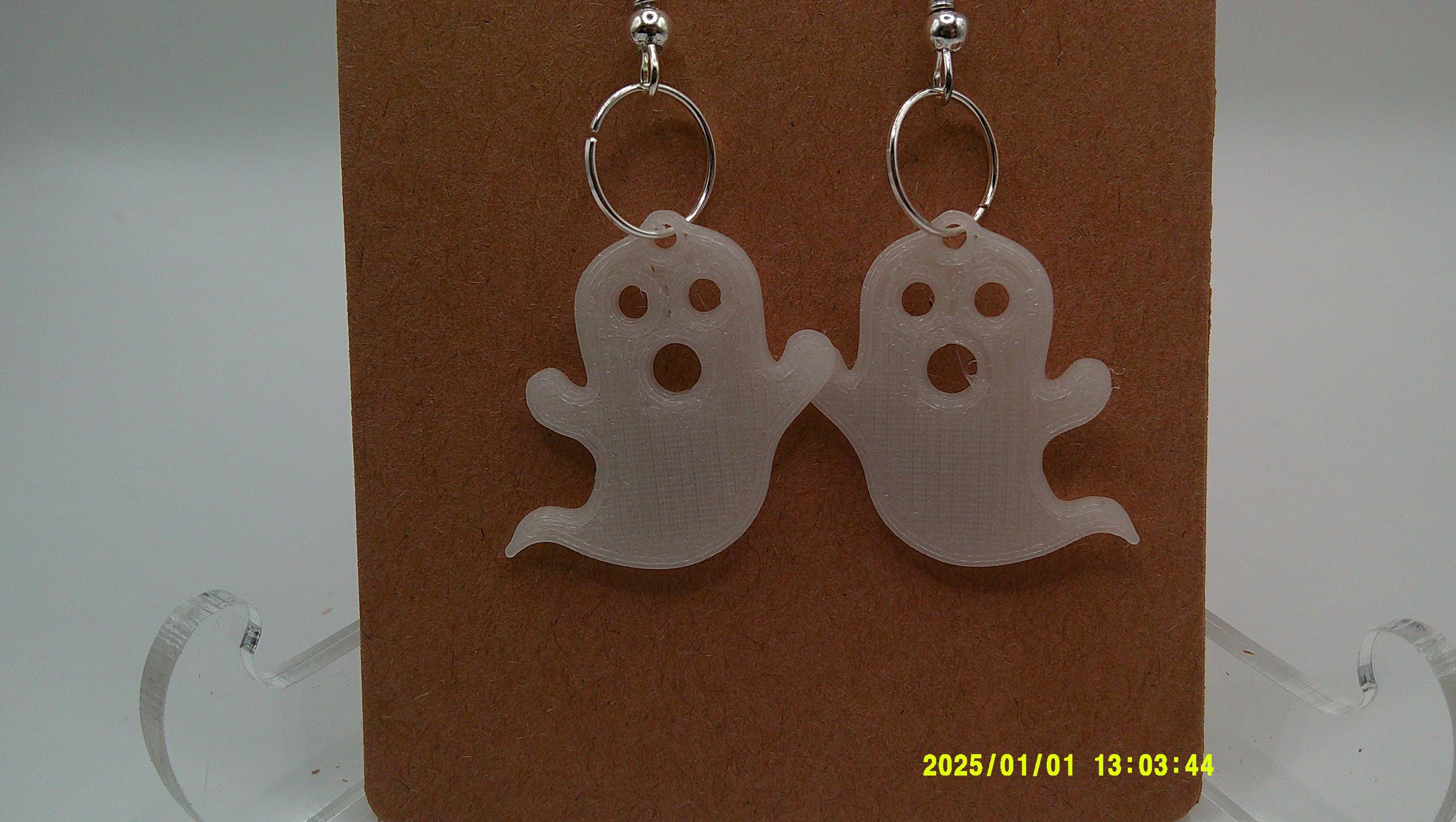 Shock & Boo Earrings – Wide-Eyed Ghost Drops