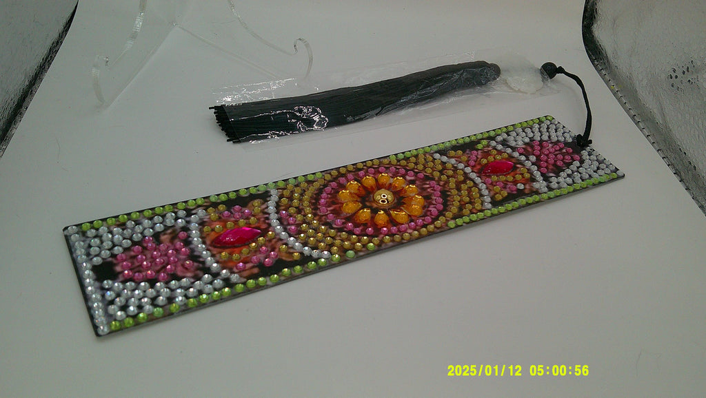 Sunburst Flower Rhinestone Bookmark | Vibrant Diamond Art Pattern