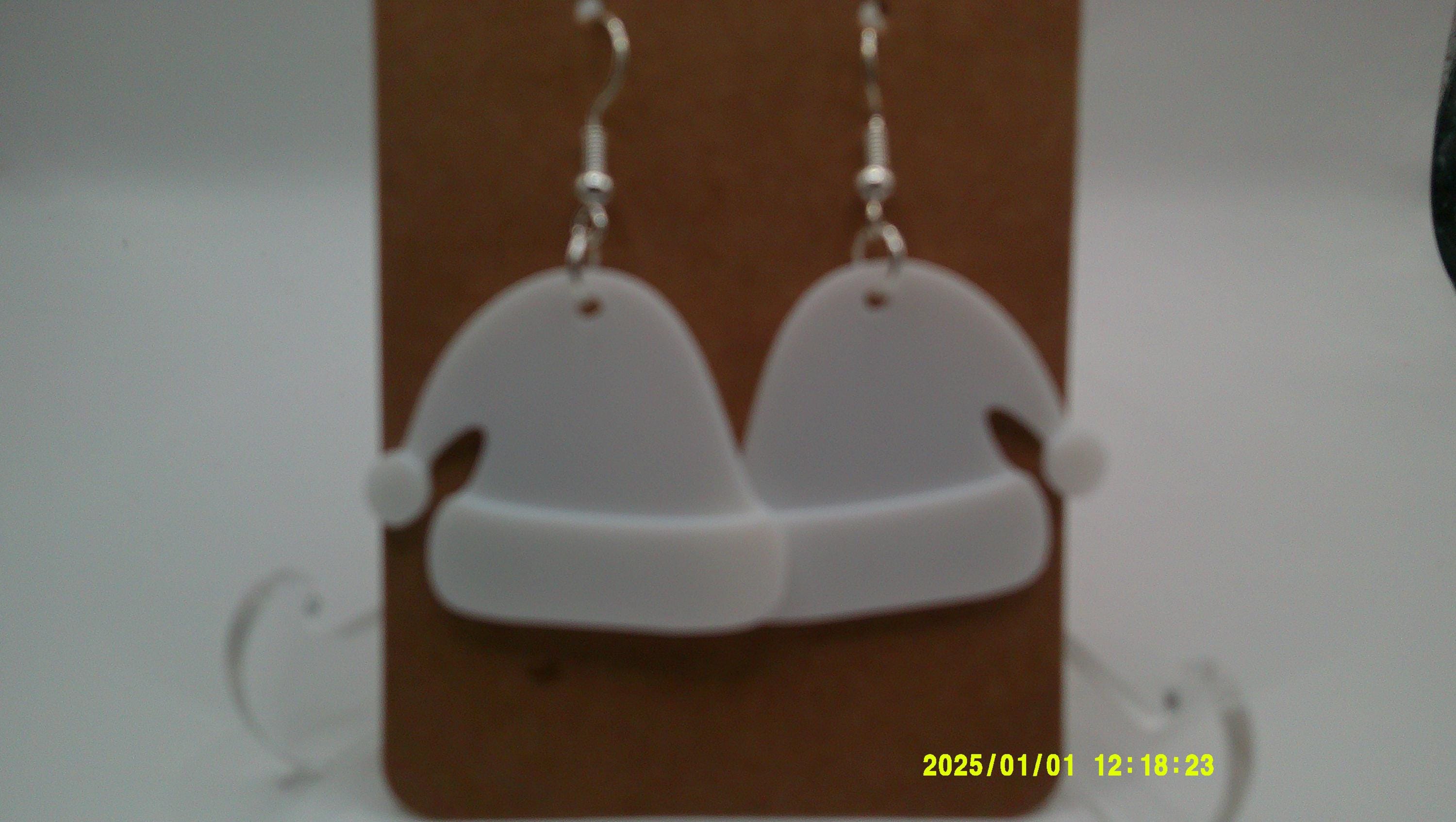 Santa’s Hat Earrings – Whimsical Winter Accessory