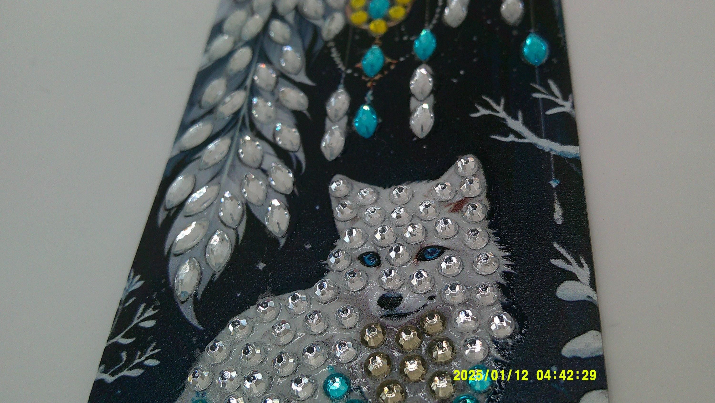 Wolf Pair Diamond Painting Bookmark | Blue‑Eyed Wolf Sparkle Design