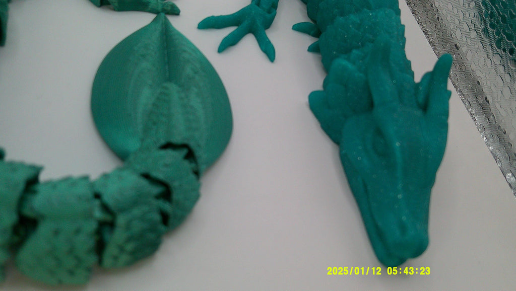 Articulated Leaf Dragon, 3D Printed Flexi Fantasy Lizard, Collectible Dragon Figure