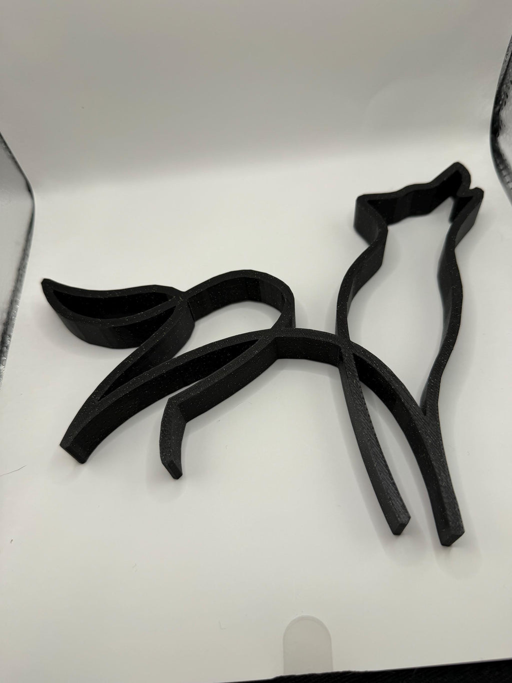 3D Printed Howling Wolf Line Art Sculpture