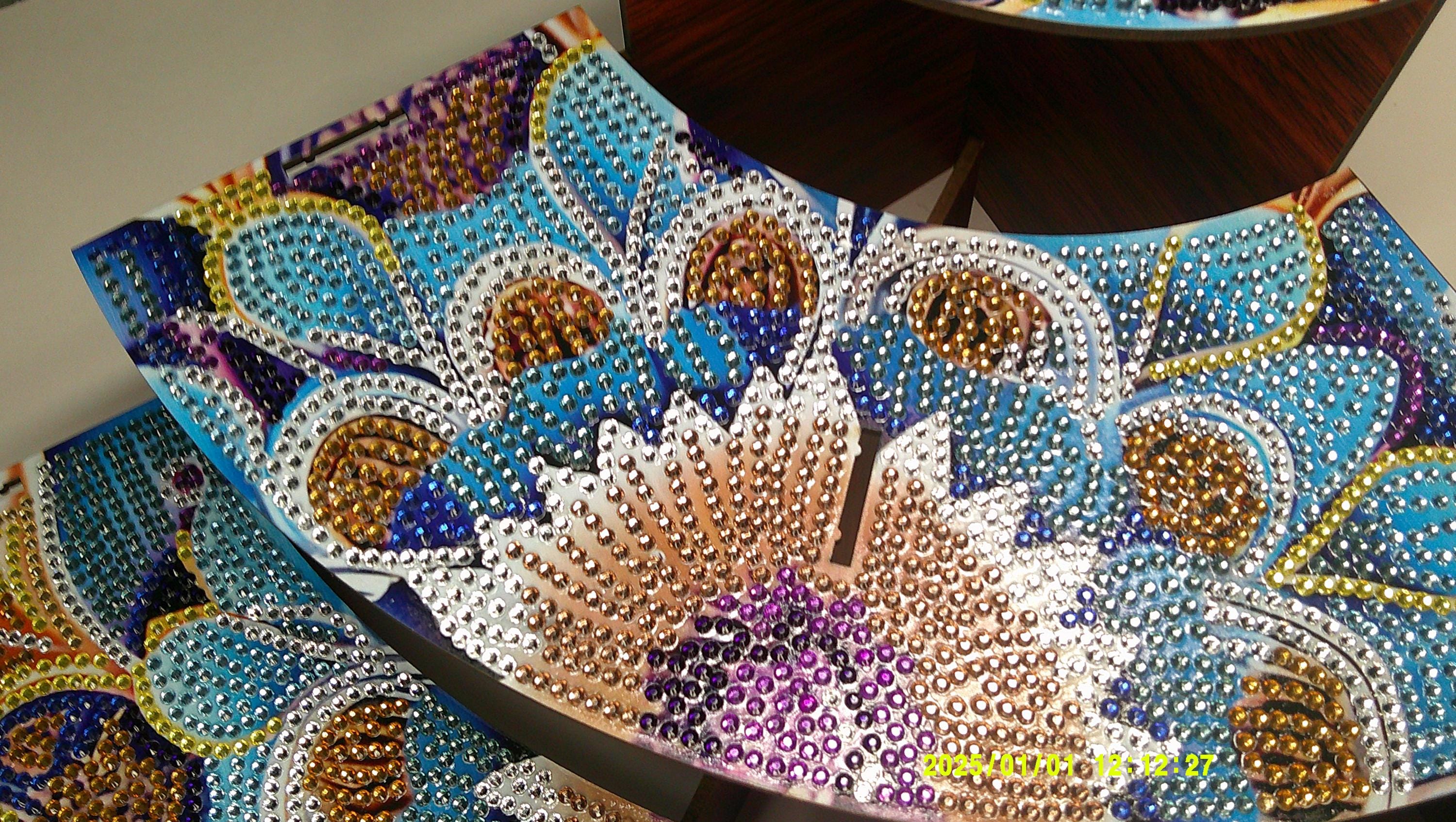 Sparkling Diamond Art Corner Display, 3‑Tier Rhinestone Shelf
