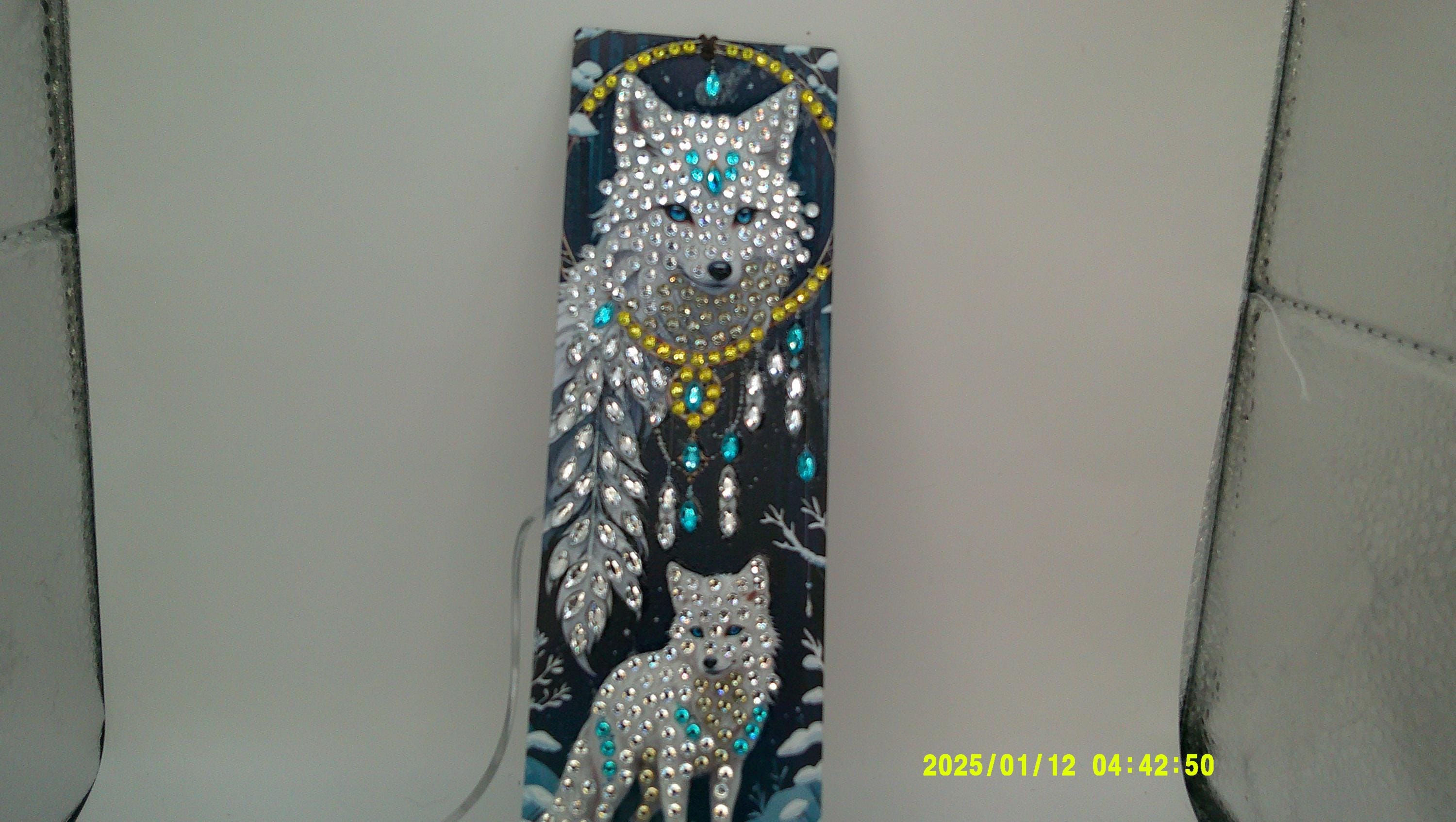 Wolf Pair Diamond Painting Bookmark | Blue‑Eyed Wolf Sparkle Design