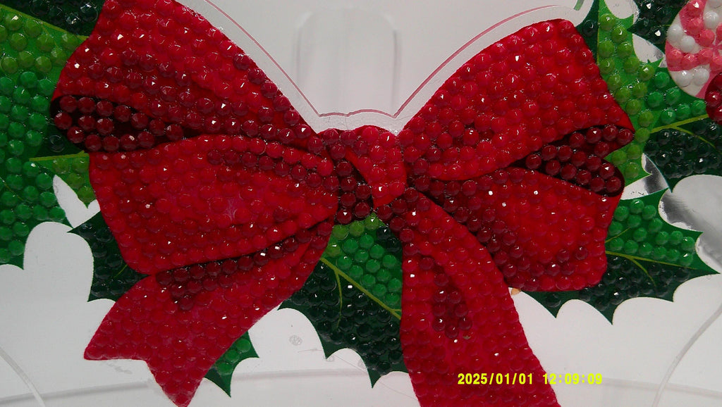 Peppermint Holly Wreath Diamond Art Decoration