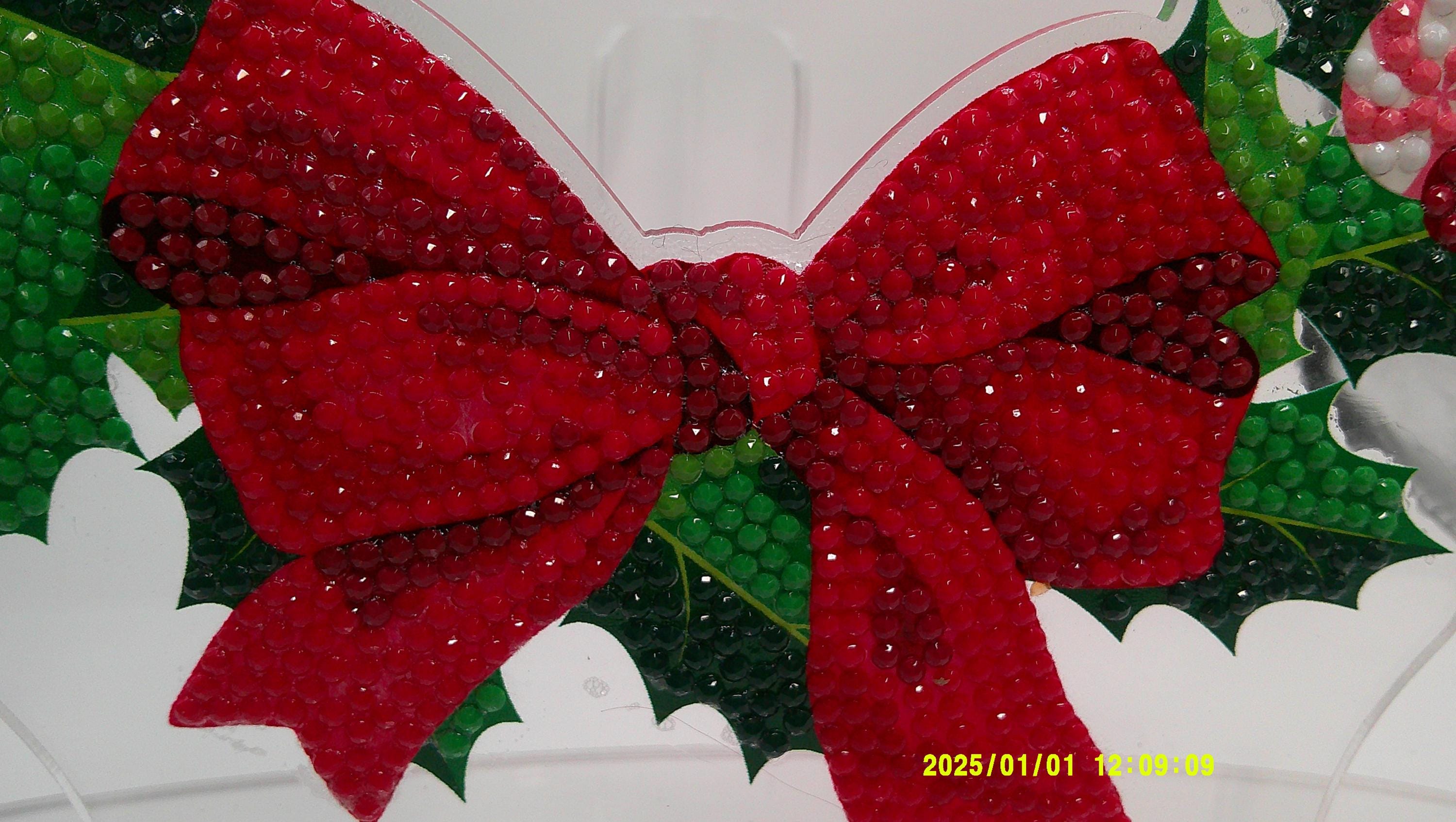 Peppermint Holly Wreath Diamond Art Decoration