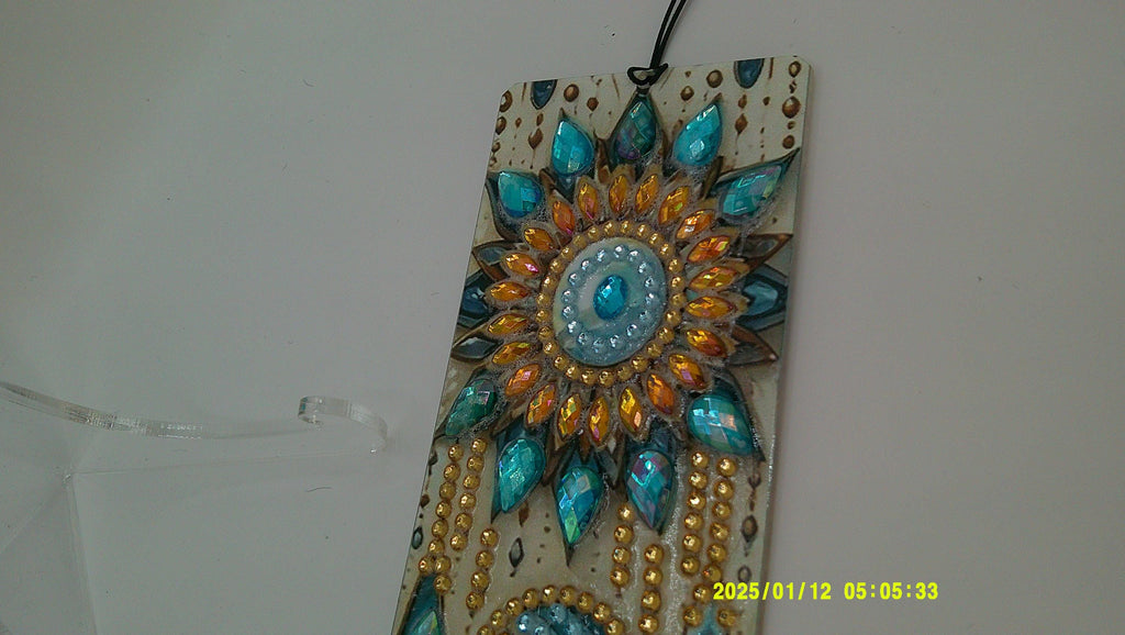 Floral & Circle Pattern Rhinestone Plaque | Artistic Gem Decor